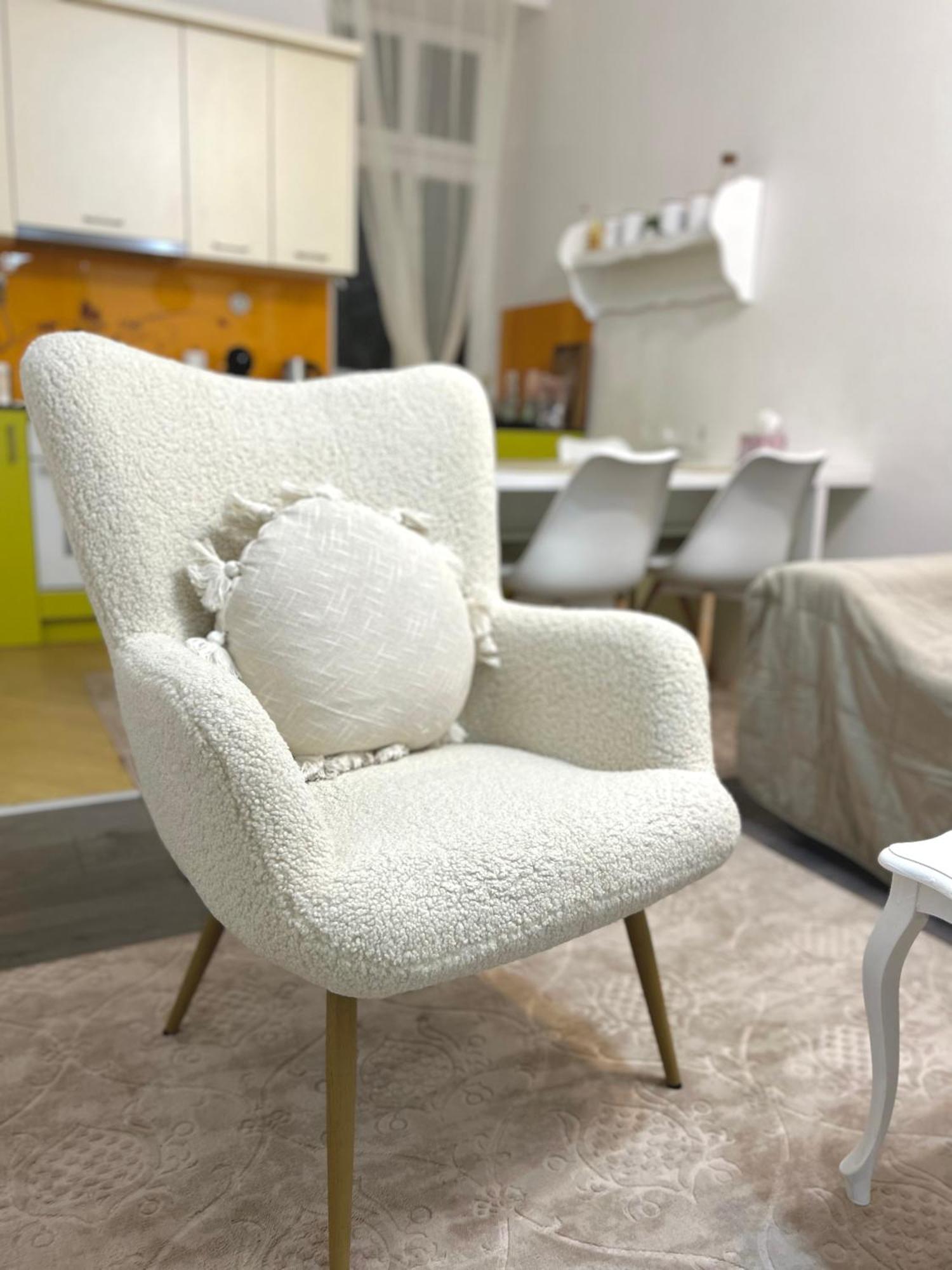 Main Street Retreat Apartment With Free Parking SJJ Buitenkant foto