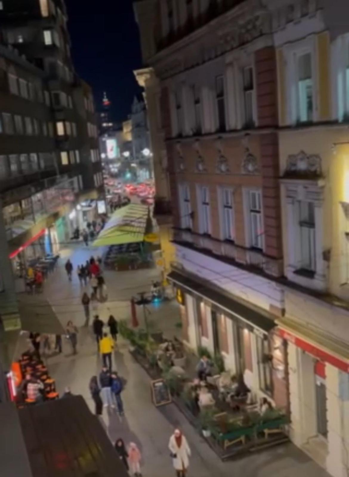 Main Street Retreat Apartment With Free Parking SJJ Buitenkant foto