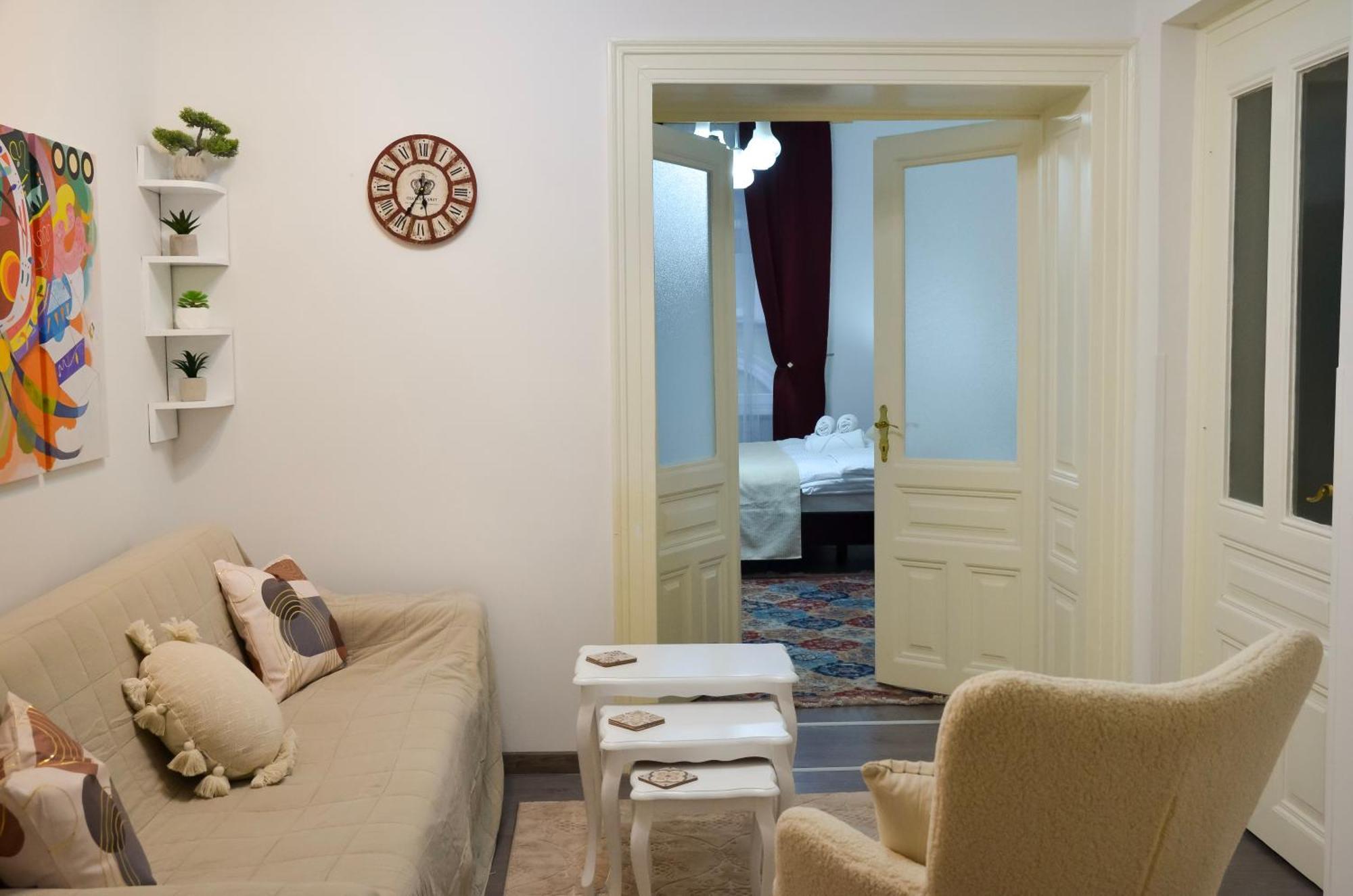 Main Street Retreat Apartment With Free Parking SJJ Buitenkant foto