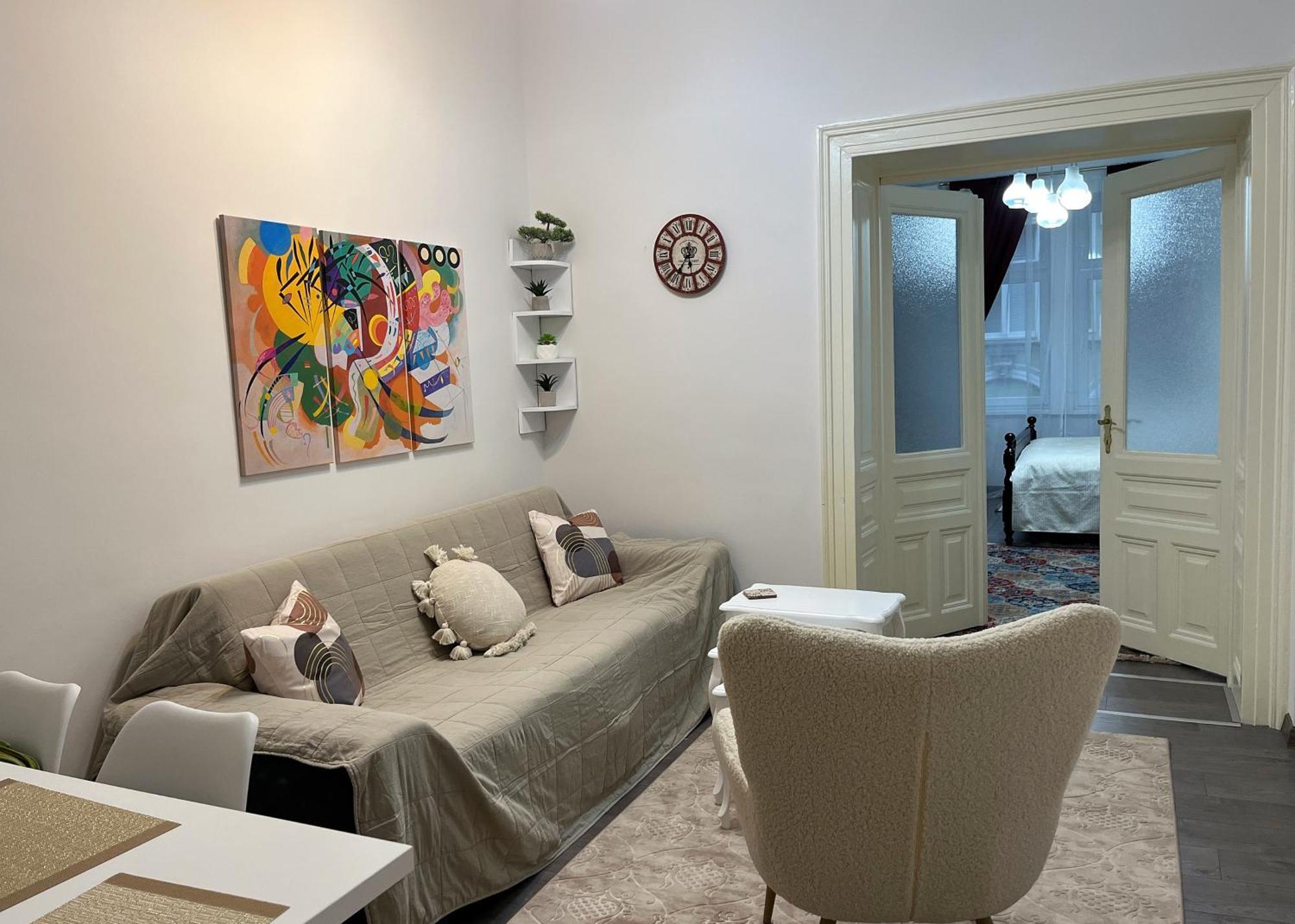 Main Street Retreat Apartment With Free Parking SJJ Buitenkant foto