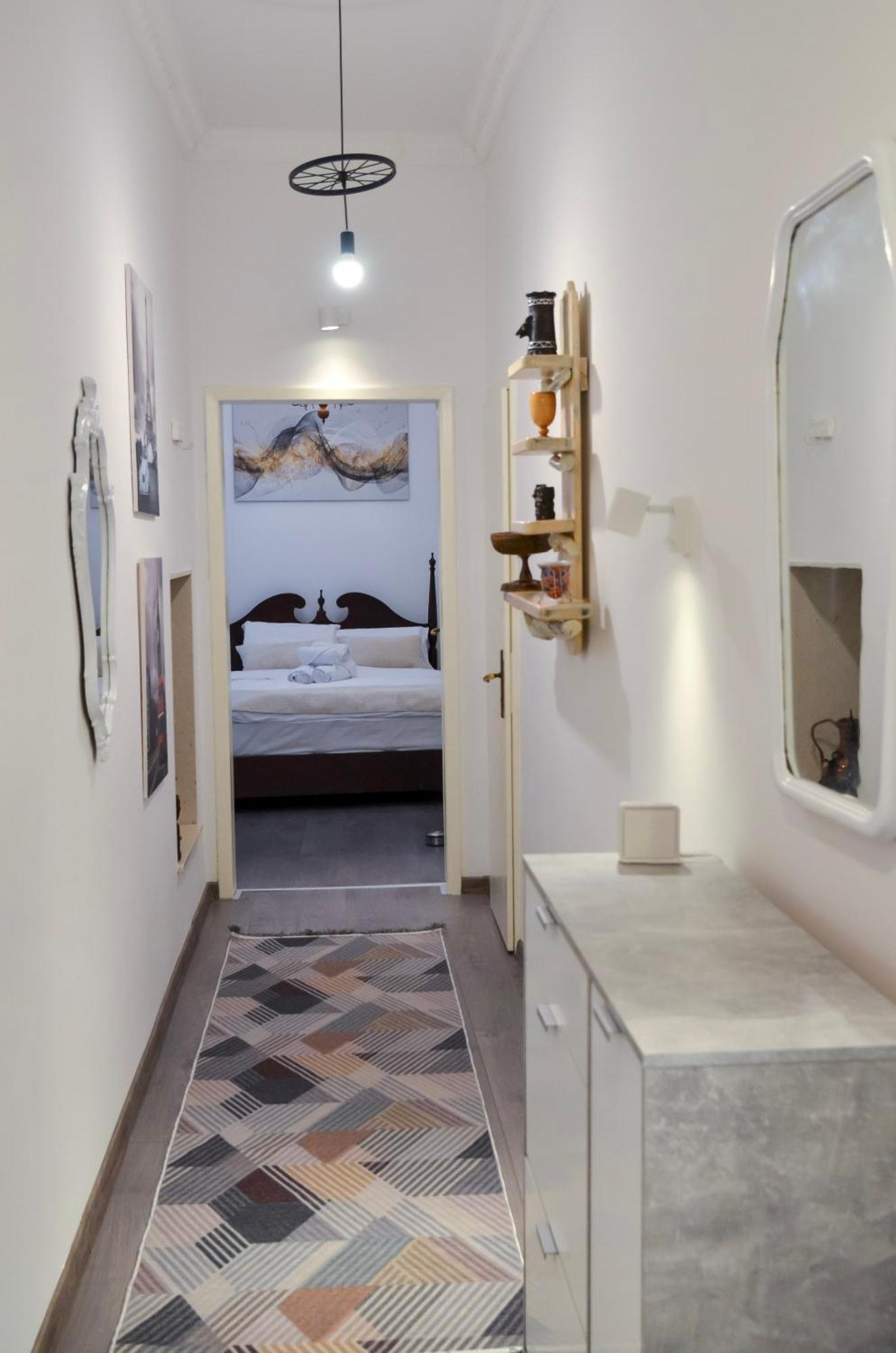 Main Street Retreat Apartment With Free Parking SJJ Buitenkant foto