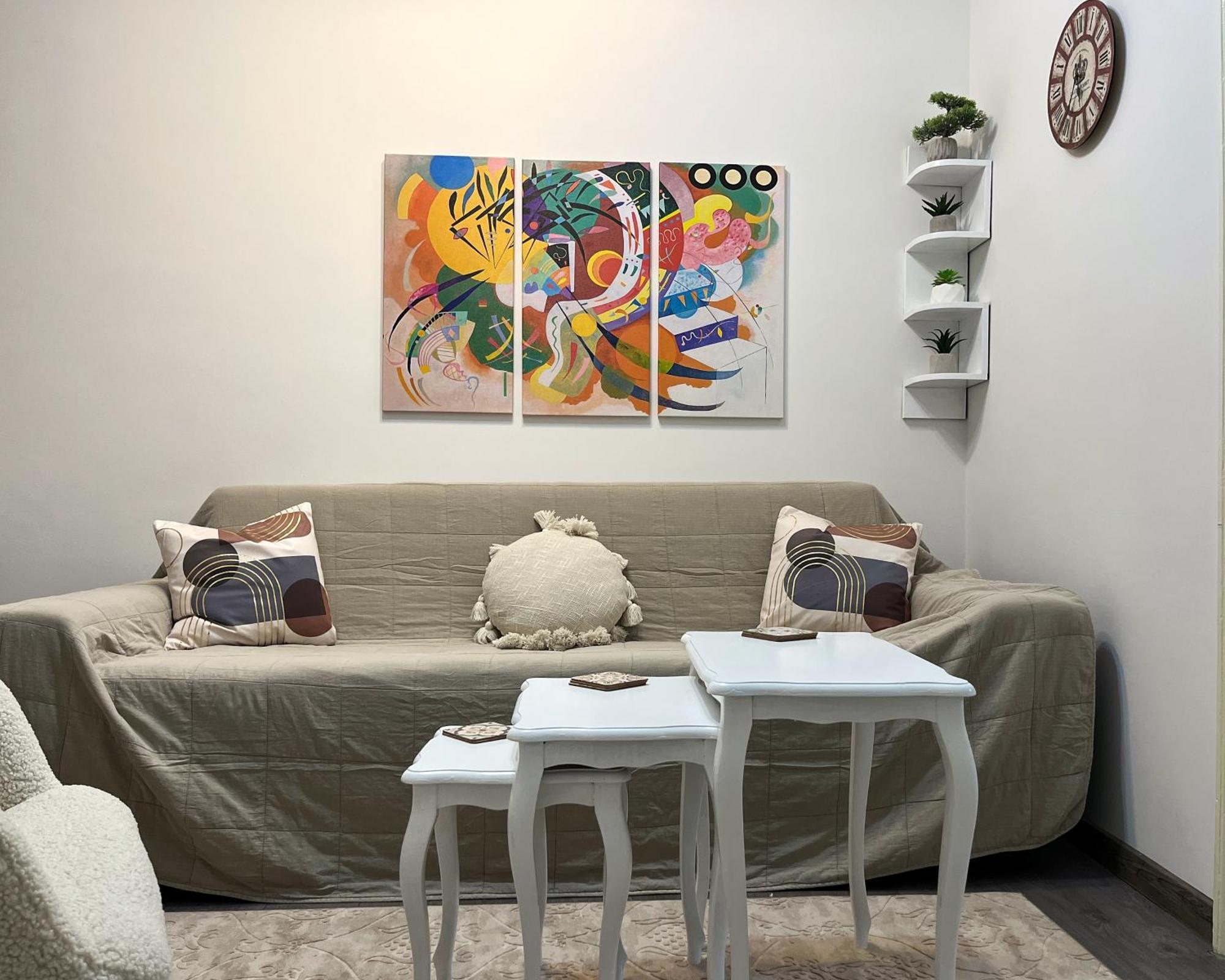 Main Street Retreat Apartment With Free Parking SJJ Buitenkant foto